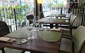 Stelle Hotel The Businest